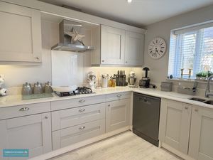 Kitchen- click for photo gallery